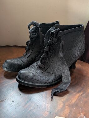 Neosens Booties Size 41 or US 10